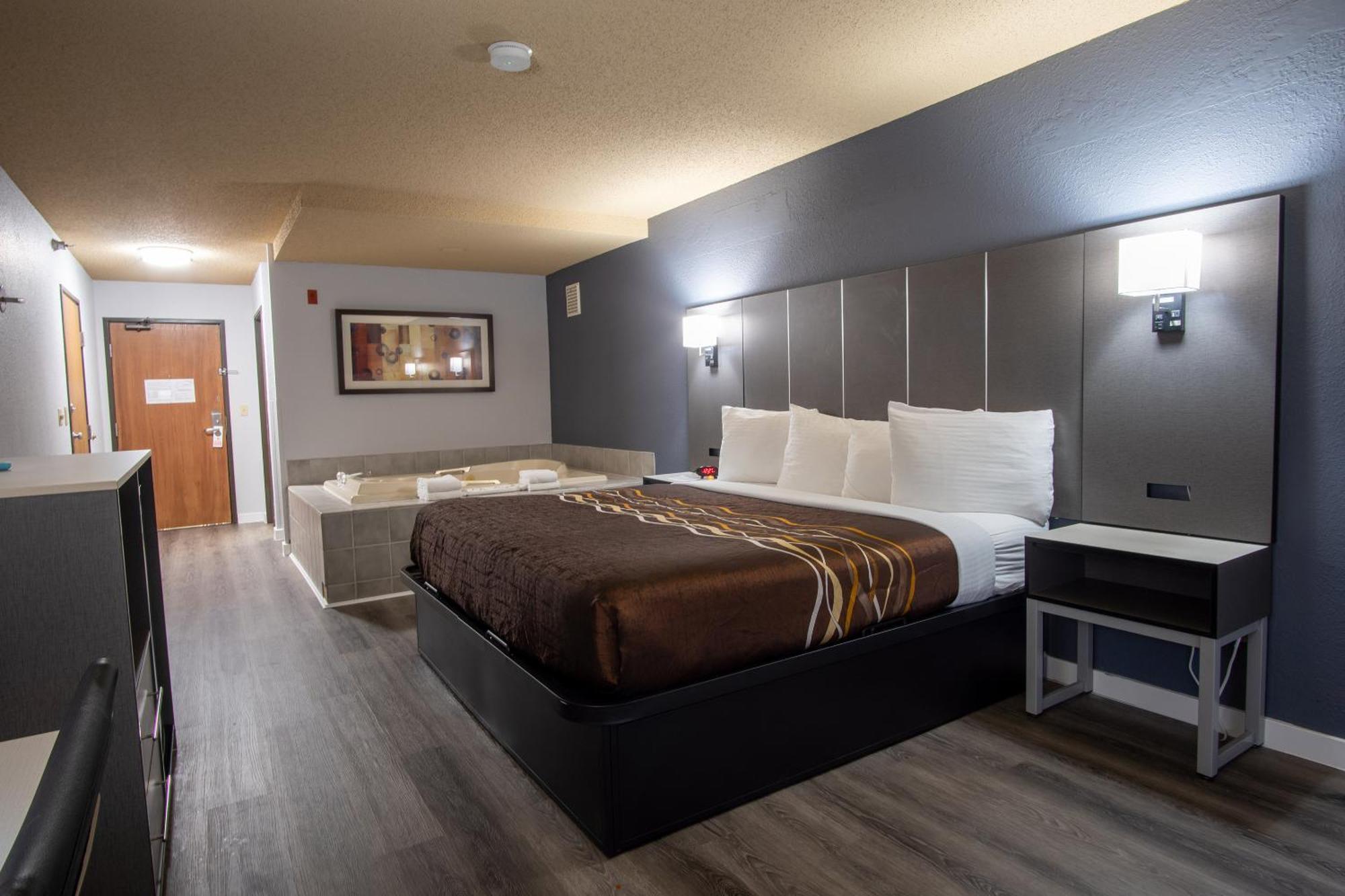 Coratel Inn And Suites By Jasper Eagan St Paul Airport & Mall Of America エクステリア 写真